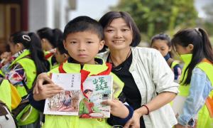 15年坚守 她把家变成乡村的“梦想书屋”